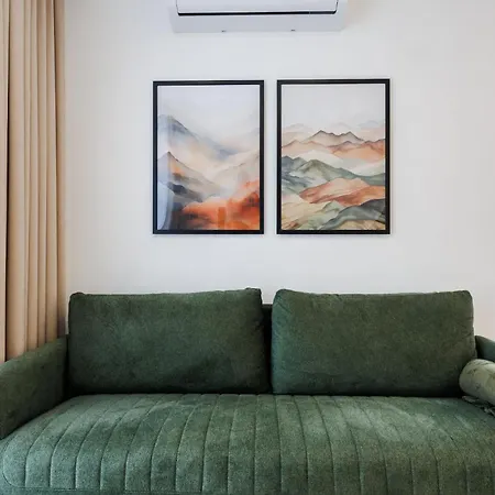 M3 Aura With Ac, Free Parking By Staynest 제수프