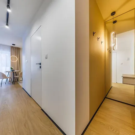 M3 Aura With Free Parking By Staynest *