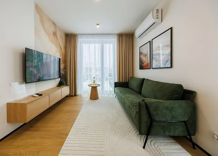 M3 Aura With Free Parking By Staynest *