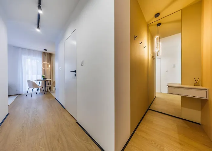 M3 Aura With Free Parking By Staynest *