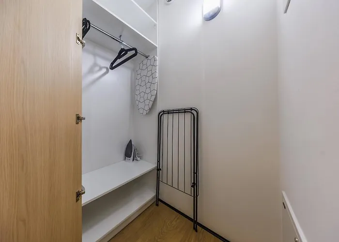 Lägenhet M3 Aura With Free Parking By Staynest *